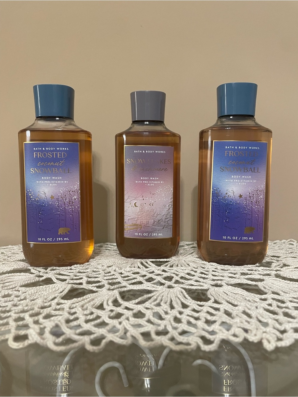 Bath & Body Works Frosted Coconut Snowball and Snowflakes & Cashmere Body Wash